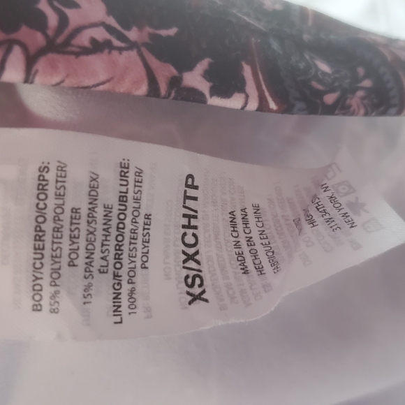 Gaiam bra work out tank sleeveless - Picture 8 of 8